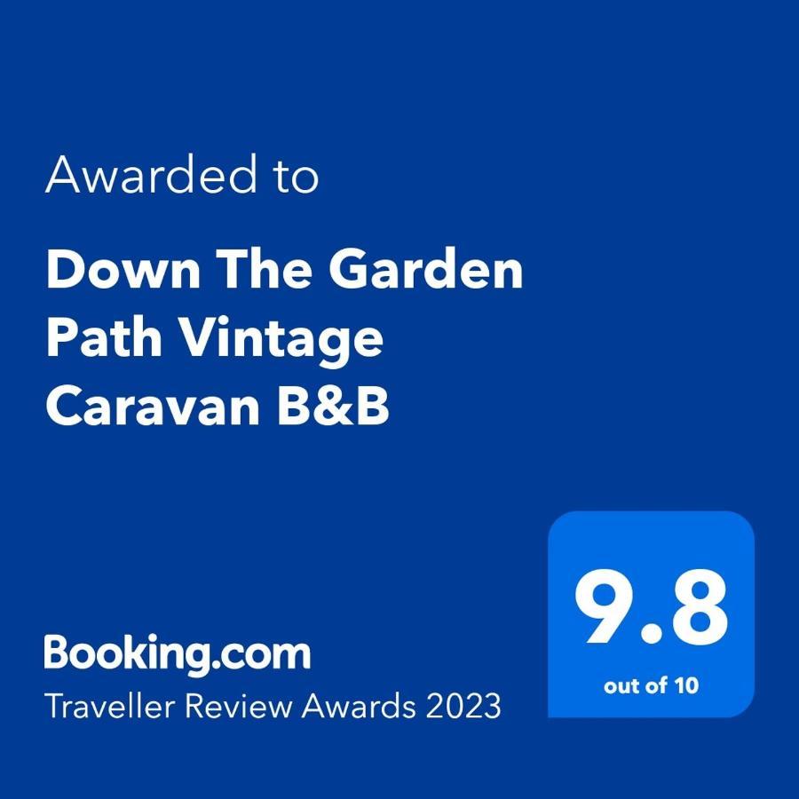 Down The Garden Path Vintage Caravan B&B , Dartmoor Ньютон Эбэт Экстерьер фото